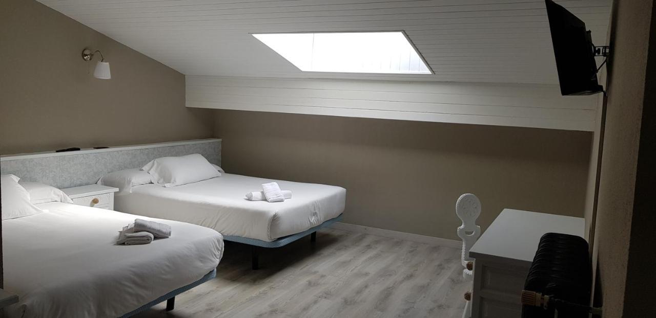 Hotel Marques De La Moral Naveces Екстериор снимка