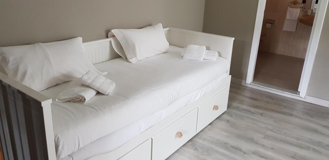 Hotel Marques De La Moral Naveces Екстериор снимка