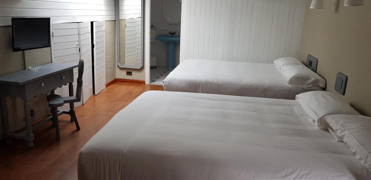 Hotel Marques De La Moral Naveces Екстериор снимка