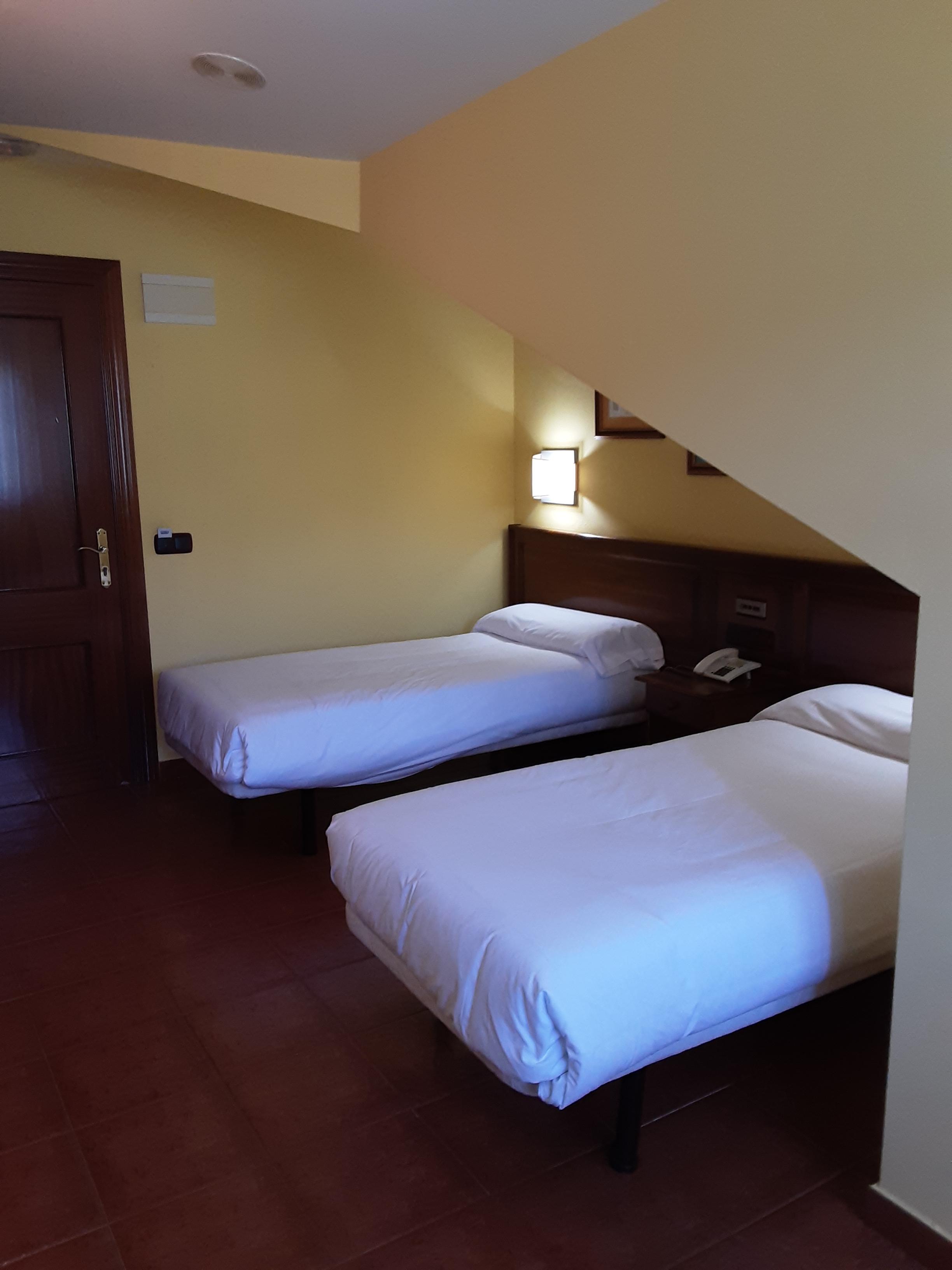 Hotel Marques De La Moral Naveces Екстериор снимка