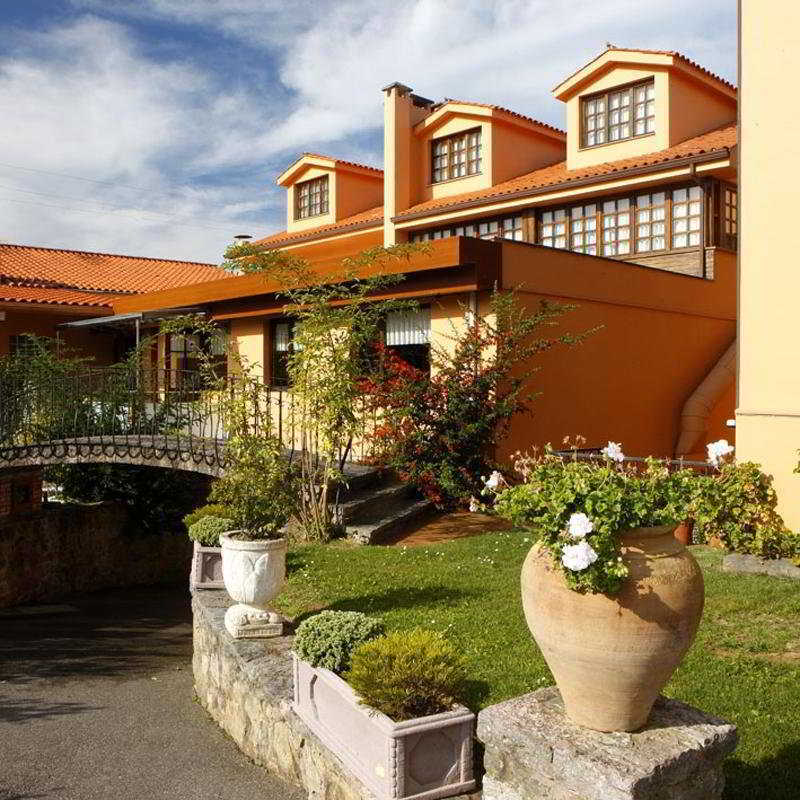 Hotel Marques De La Moral Naveces Екстериор снимка