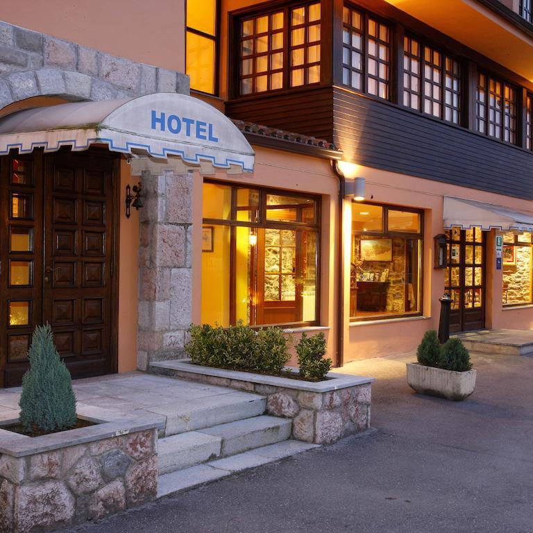 Hotel Marques De La Moral Naveces Екстериор снимка